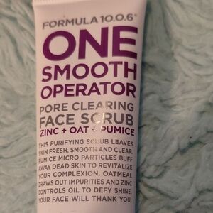 One Smooth Operator Pore Clearing Face Scrub